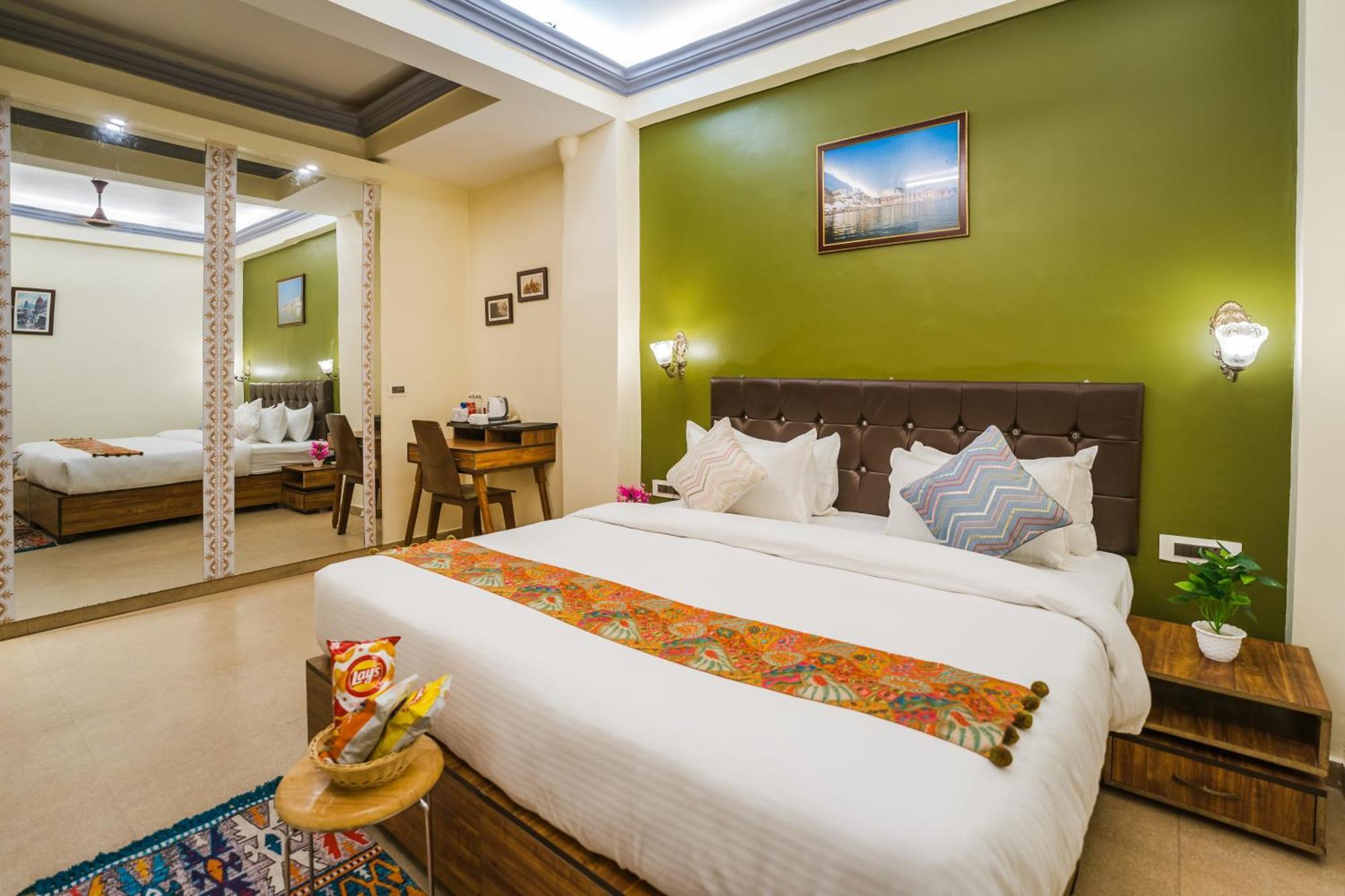 Tripli Hotels Silver Shine Varanasi Eksteriør bilde