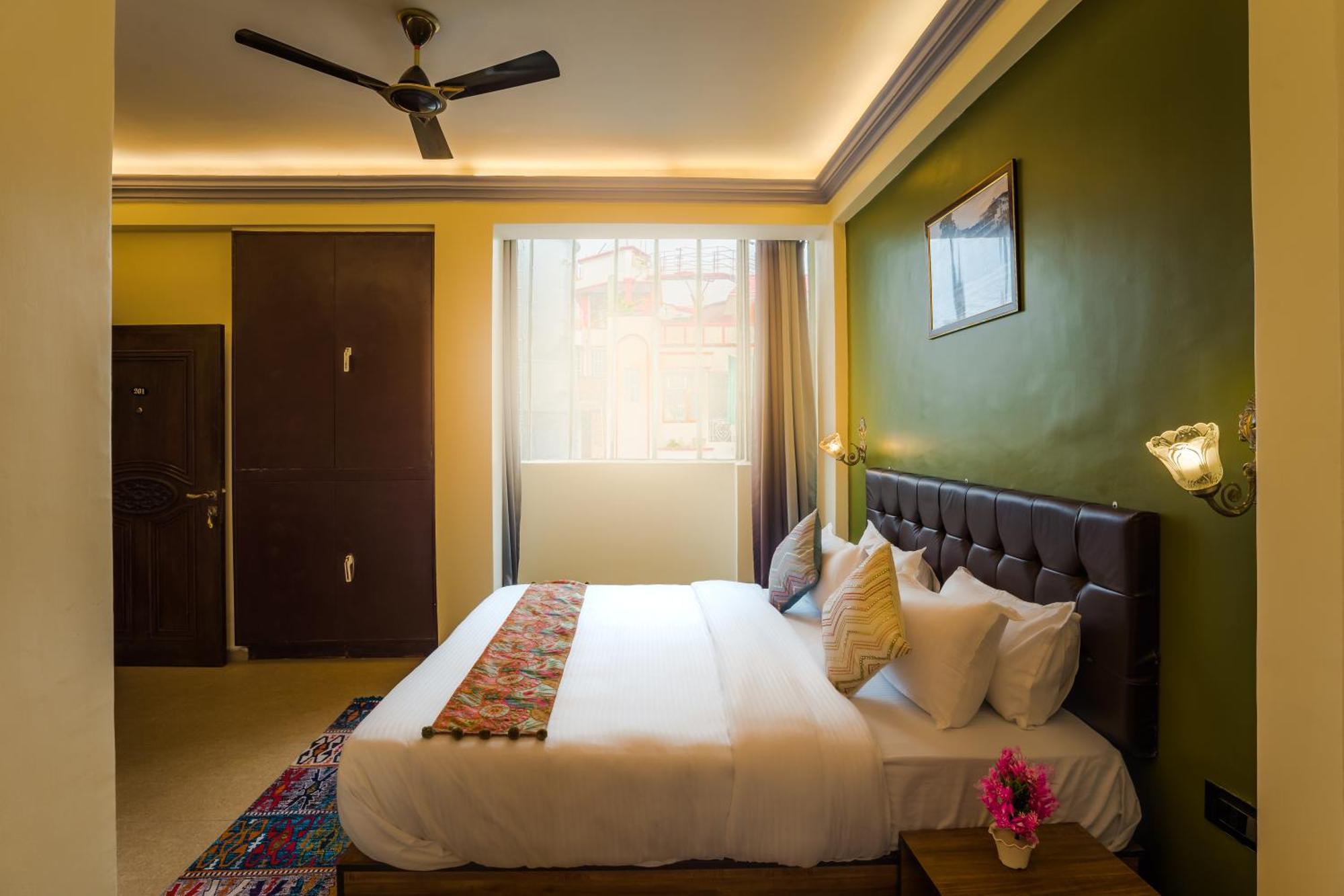 Tripli Hotels Silver Shine Varanasi Eksteriør bilde