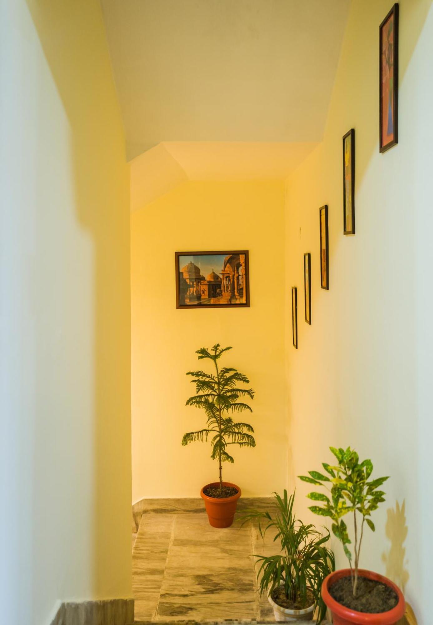 Tripli Hotels Silver Shine Varanasi Eksteriør bilde
